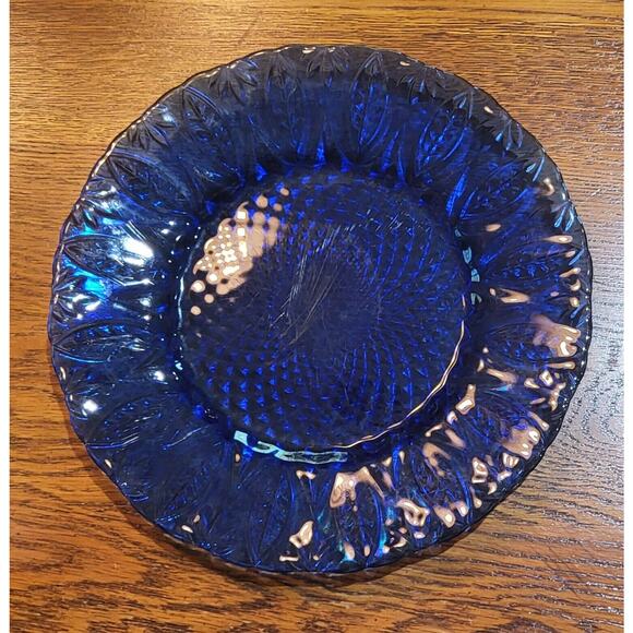 Avon Royal Sapphire Cobalt Blue SALAD Glass Plates Leaf Arcoroc France Set of 4 - Picture 3 of 15